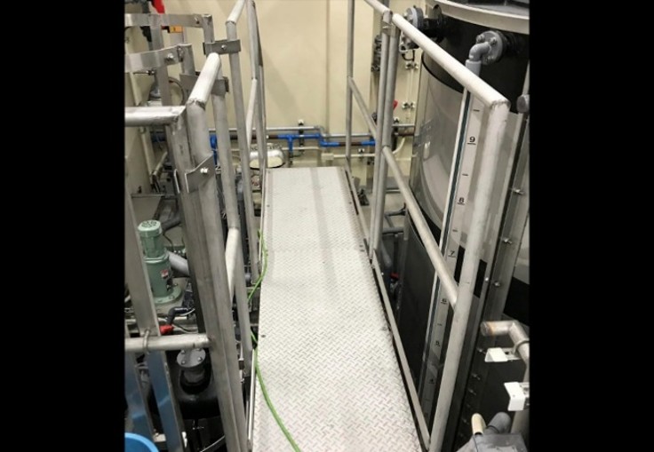 導線確保用の歩廊